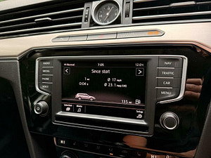 Volkswagen Passat thumbnail