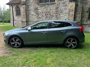 Volvo V40 thumbnail