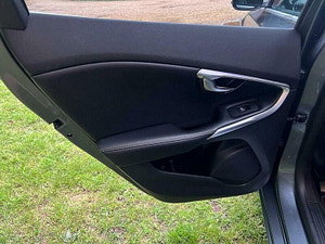 Volvo V40 thumbnail
