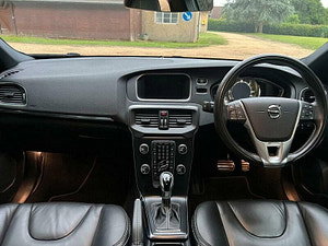 Volvo V40 thumbnail