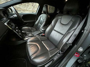 Volvo V40 thumbnail