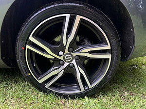 Volvo V40 thumbnail