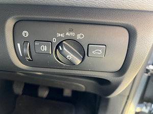 Volvo V40 thumbnail
