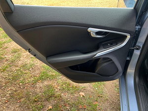 Volvo V40 thumbnail
