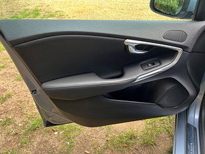 Volvo V40 thumbnail