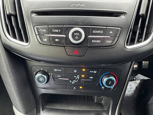 Ford Focus thumbnail