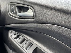 Ford Kuga thumbnail