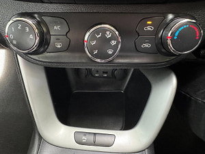 Kia Ceed thumbnail