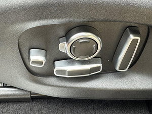 Land Rover Range Rover Sport thumbnail