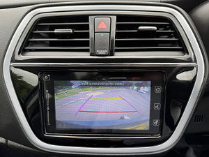 Suzuki SX4 S-Cross thumbnail