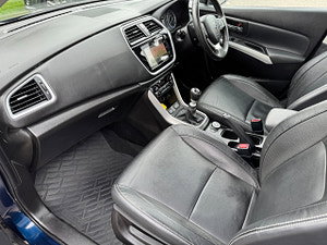 Suzuki SX4 S-Cross thumbnail