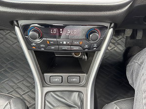 Suzuki SX4 S-Cross thumbnail