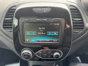 Renault Captur thumbnail