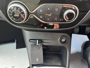 Renault Captur thumbnail
