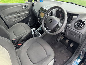 Renault Captur thumbnail