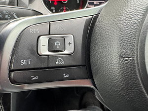 Volkswagen Golf thumbnail