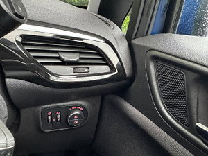 Vauxhall Corsa thumbnail