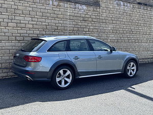 Audi A4 allroad thumbnail