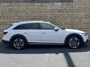 Audi A4 allroad thumbnail