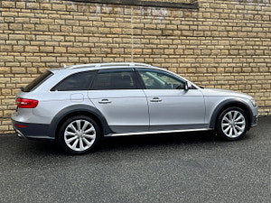 Audi A4 allroad thumbnail