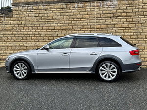 Audi A4 allroad thumbnail