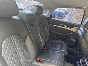 Audi S8 thumbnail