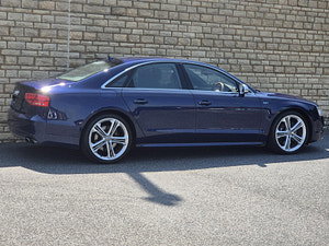 Audi S8 thumbnail