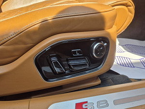 Audi S8 thumbnail