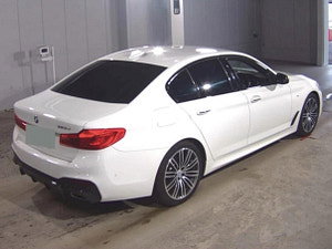 BMW 5 Series thumbnail