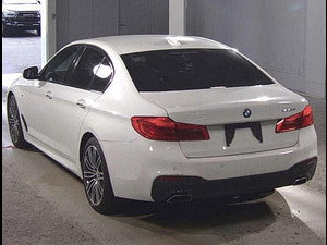 BMW 5 Series thumbnail