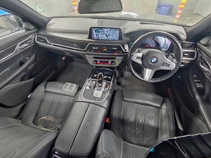 BMW 7 Series thumbnail