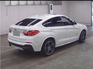 BMW X4 thumbnail