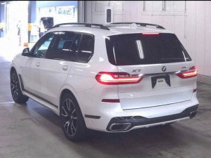 BMW X7 thumbnail