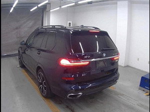 BMW X7 thumbnail