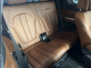 BMW X7 thumbnail