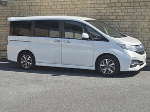 Honda Stepwagon thumbnail