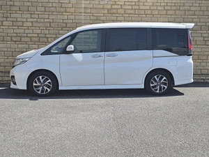 Honda Stepwagon thumbnail