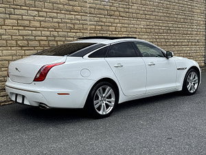 Jaguar XJ thumbnail