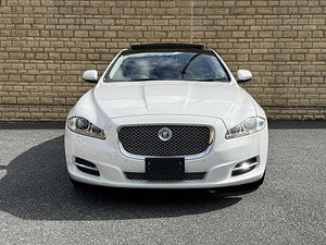 Jaguar XJ thumbnail
