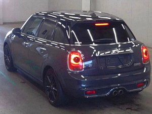 MINI Cooper S thumbnail
