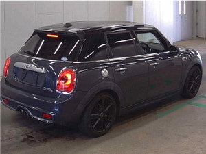 MINI Cooper S thumbnail