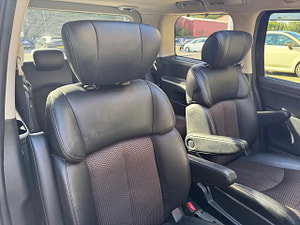 Nissan Elgrand thumbnail