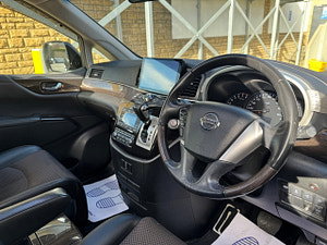 Nissan Elgrand thumbnail