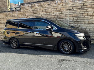 Nissan Elgrand thumbnail