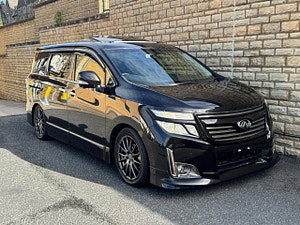 Nissan Elgrand thumbnail