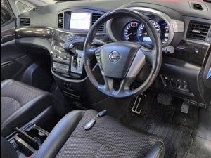 Nissan Elgrand thumbnail