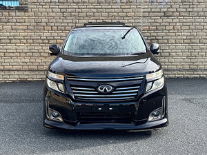 Nissan Elgrand thumbnail