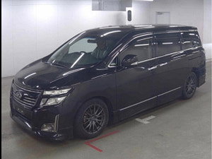 Nissan Elgrand thumbnail