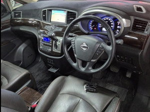 Nissan Elgrand thumbnail