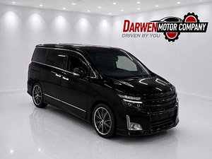 Nissan Elgrand thumbnail
